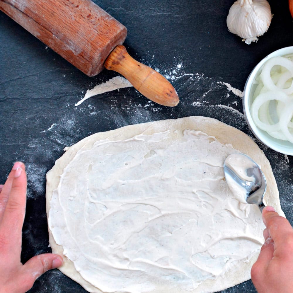 Recette de pâte pour tarte flambée, flammekueche, flammekuch, tarte flambée alsacienne