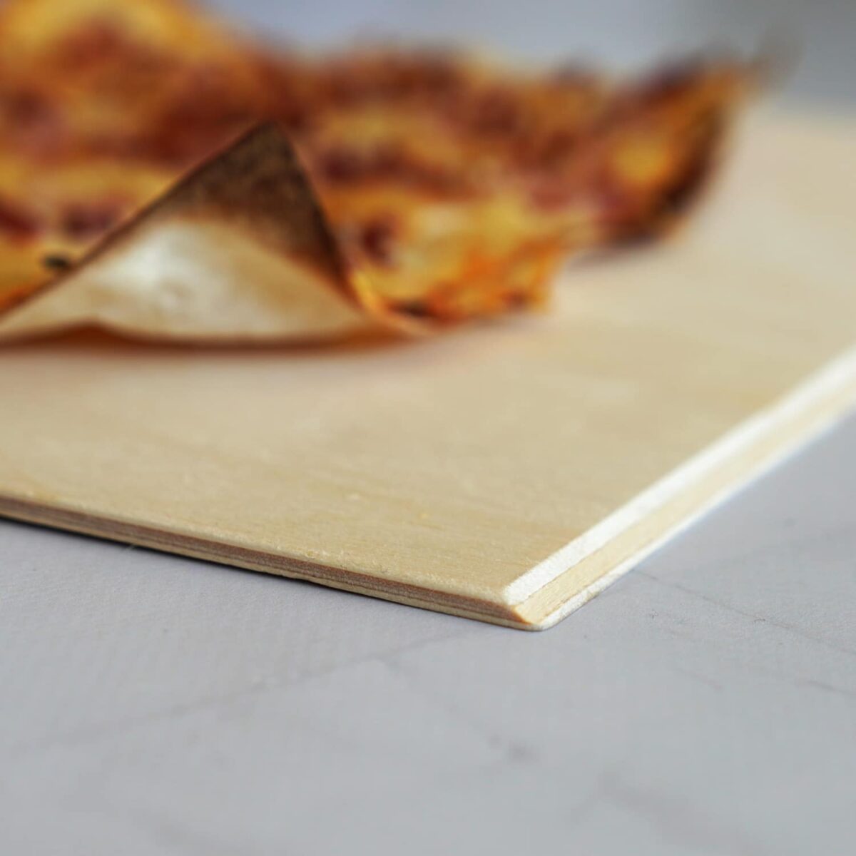 Pelle biseautée en bois de bouleau pour flammekuch et pizzas